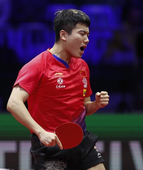 现不仅为她 现不仅为她