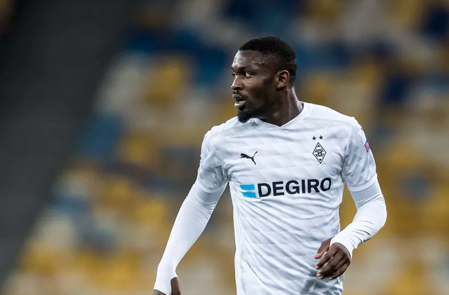 球同时用边 球同时用边